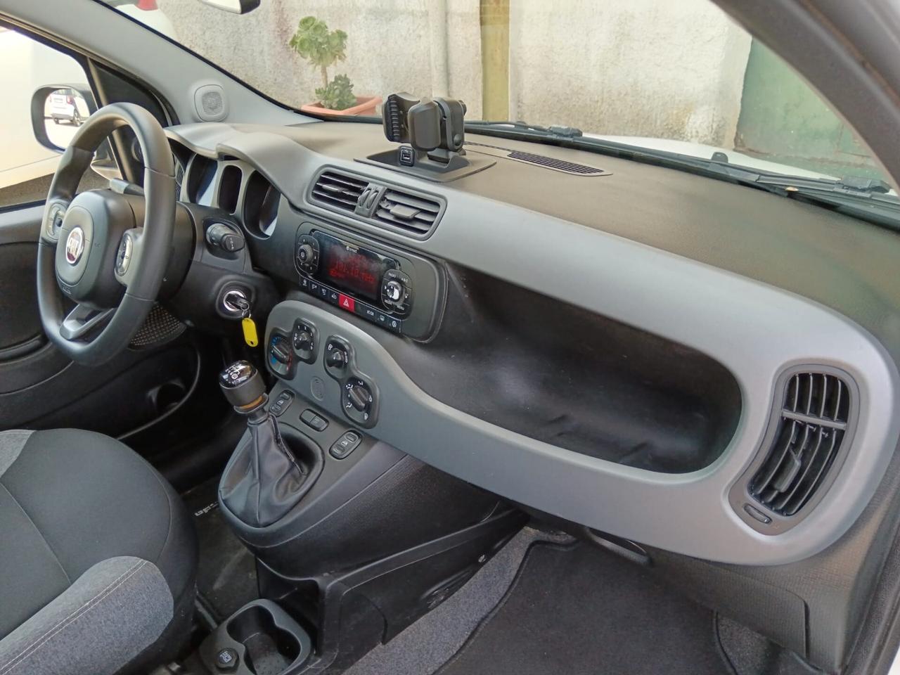 Fiat Panda 1.0 GSE S&S Hybrid Street Van 4 posti