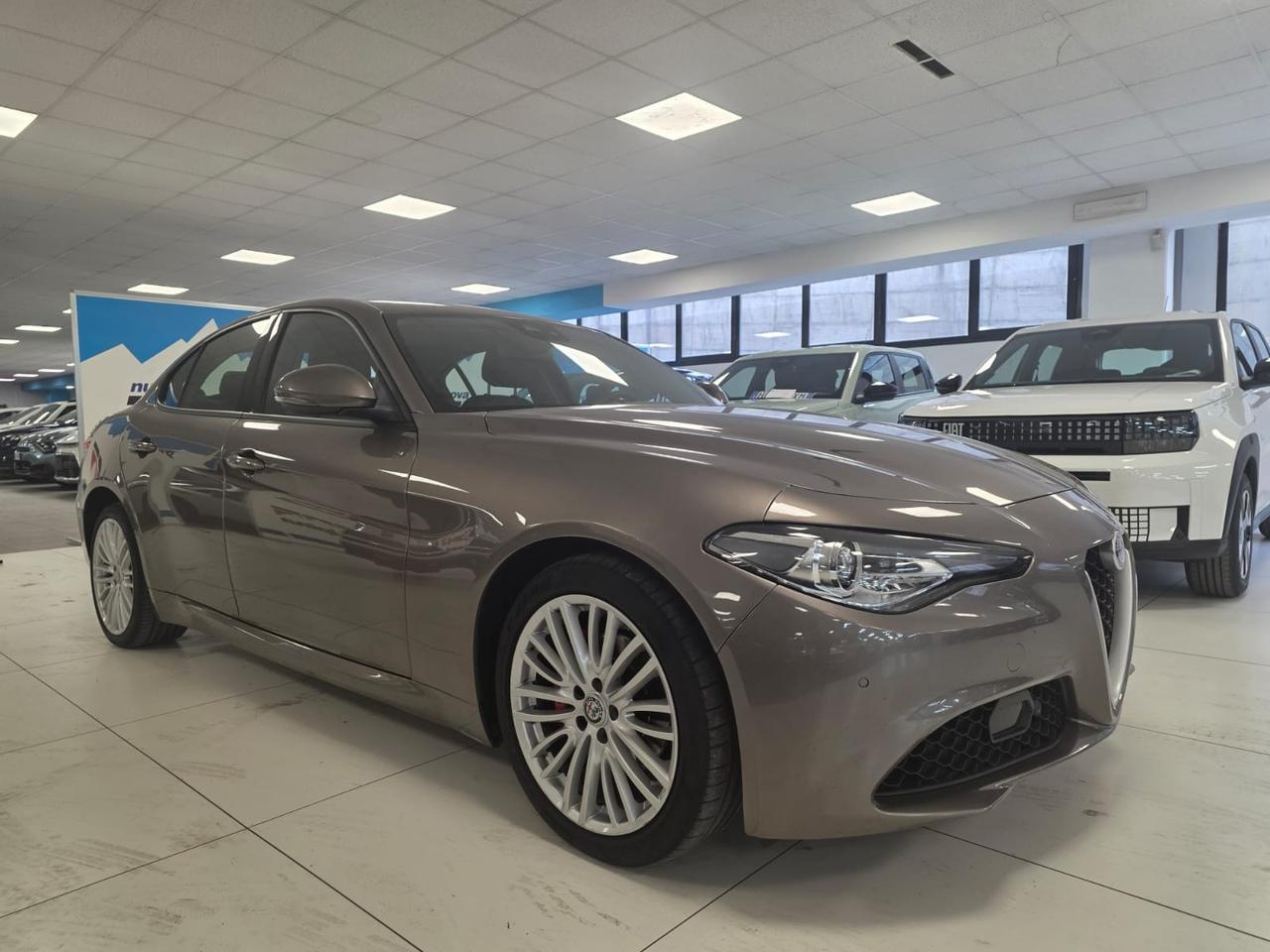 ALFA ROMEO Giulia 2.2 t Business 160cv auto my19