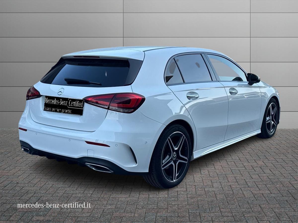 Mercedes-Benz A 200 d Premium auto