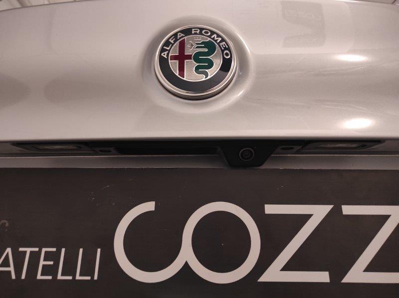 ALFA ROMEO Giulia (2016) - Giulia 2.2 Turbodiesel 210 CV AT8 AWD Q4 Veloce