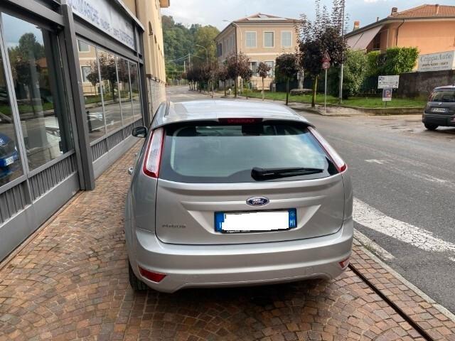 Ford Focus 1.6 5 Porte GPL Titanium