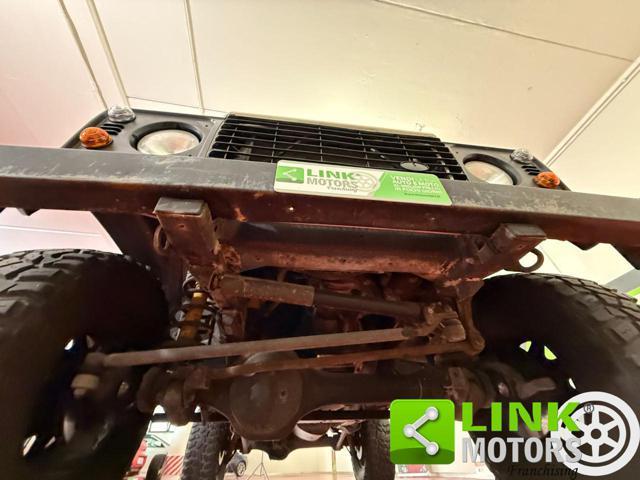 LAND ROVER Defender 90 2.5 Td5 S.W.