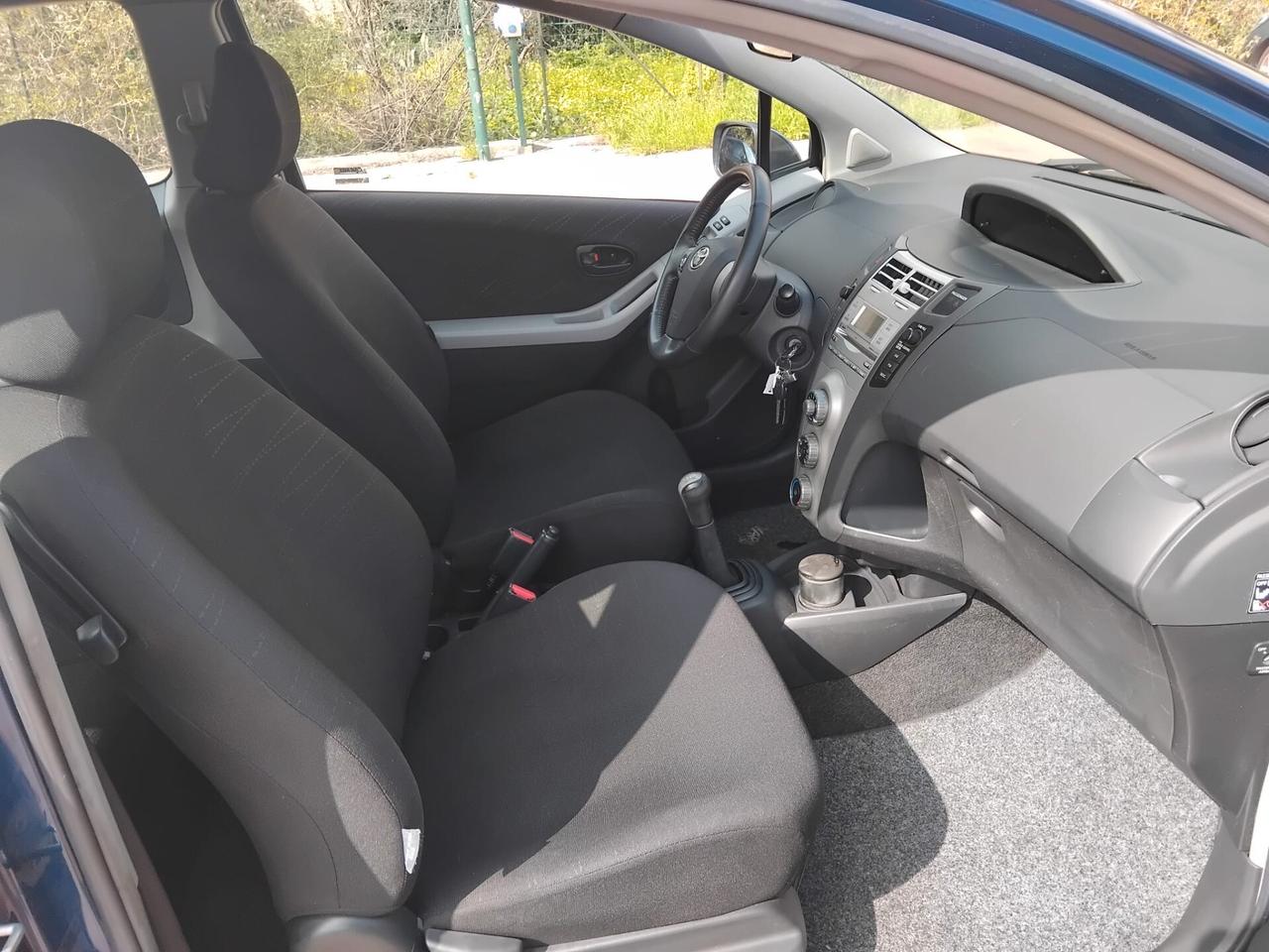 TOYOTA YARIS 1.0 SOL RADIO CLIMA