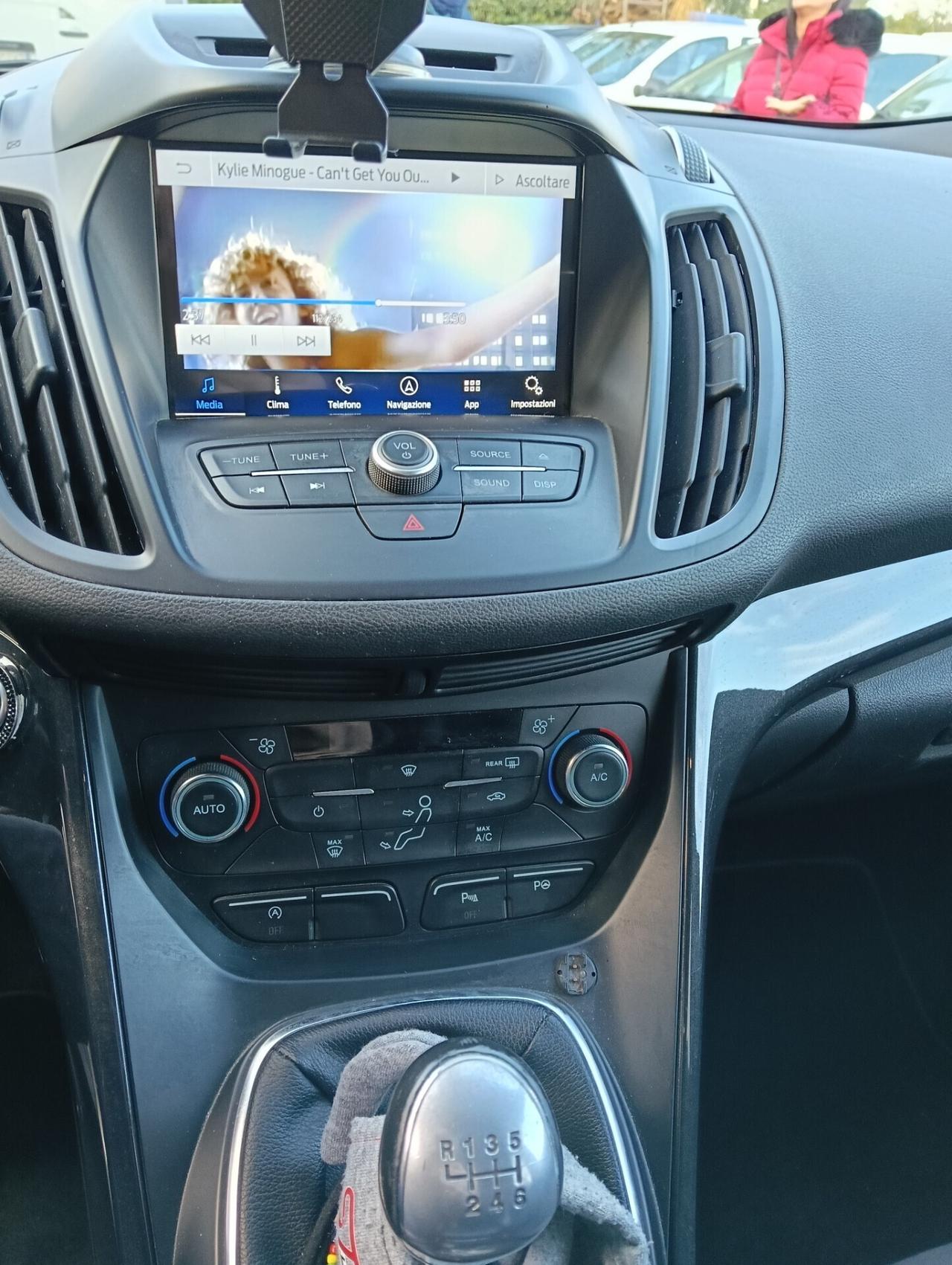 Ford Kuga 1.5 TDCI 120 CV S&S 2WD ST-Line