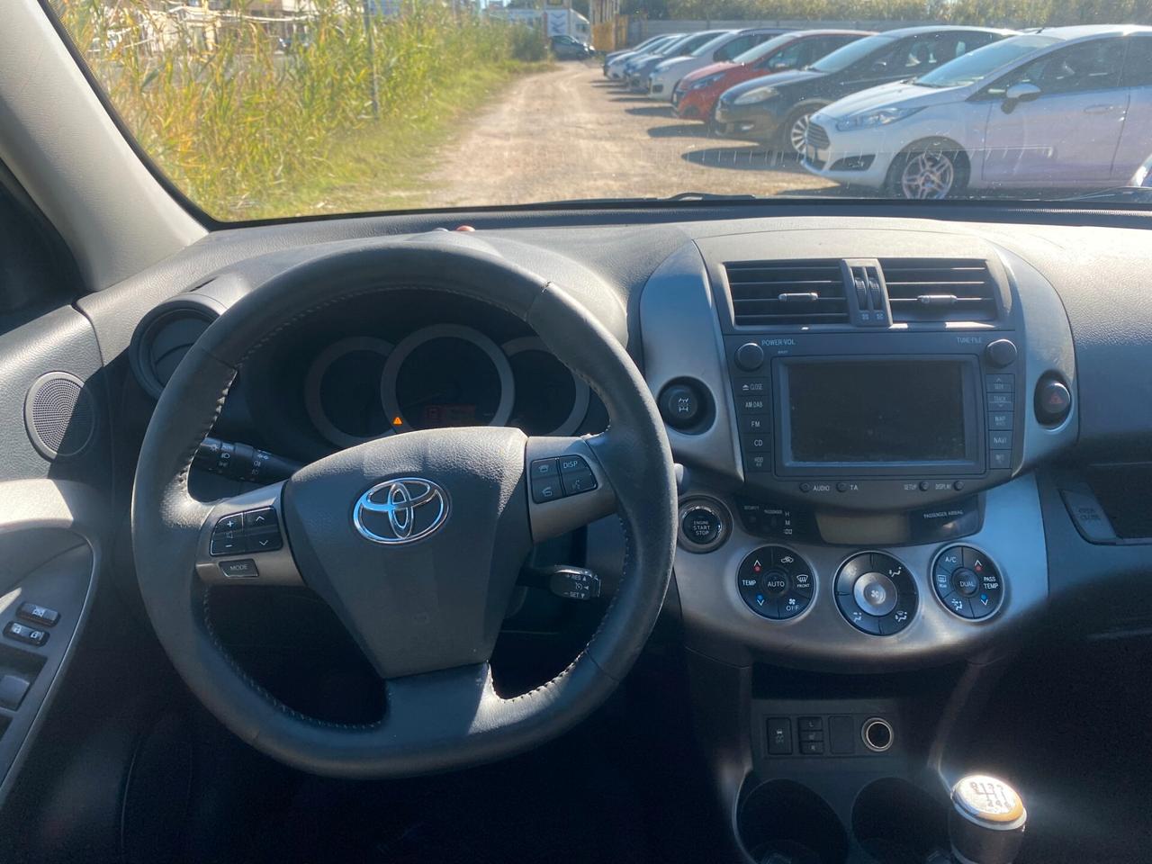 TOYOTA RAV4 2.2 150CV 4X4 ANNO 2009 LUXURY