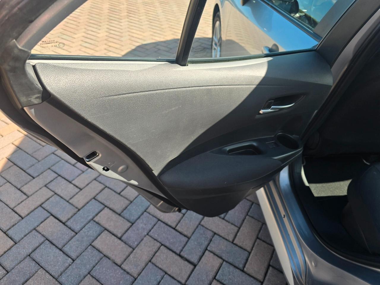 Toyota Corolla 1.8 Hybrid Business