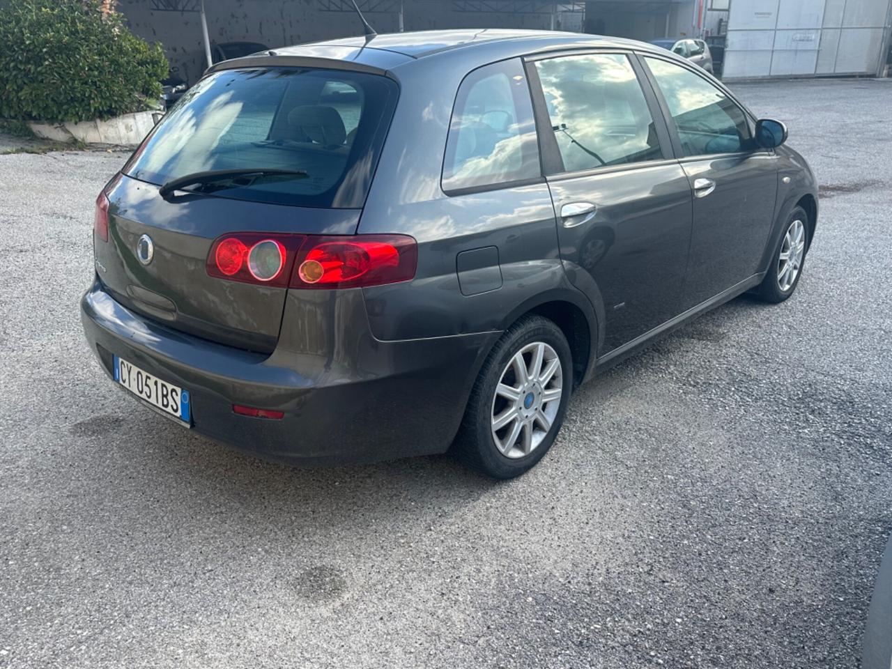 Fiat Croma 1.9 Multijet Active