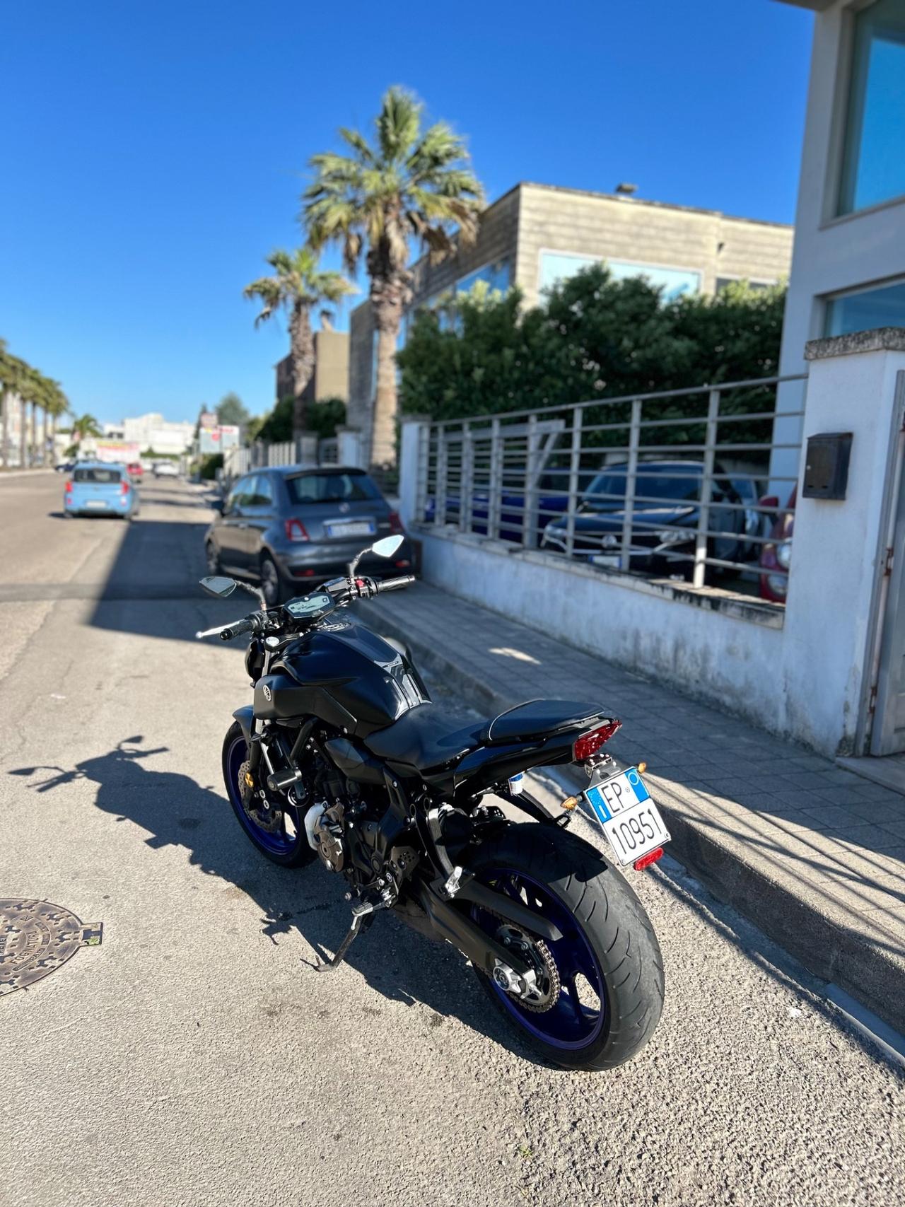 Yamaha MT-07 Strada