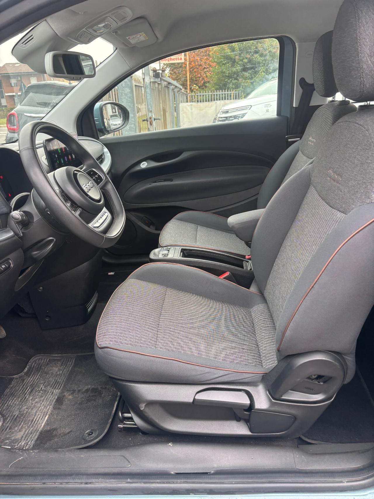 Fiat 500 500e 3+1 42 kWh Icon NESSUN VINCOLO