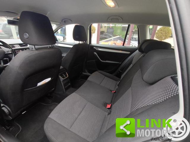 SKODA Octavia 2.0 TDI CR DSG Wagon Style