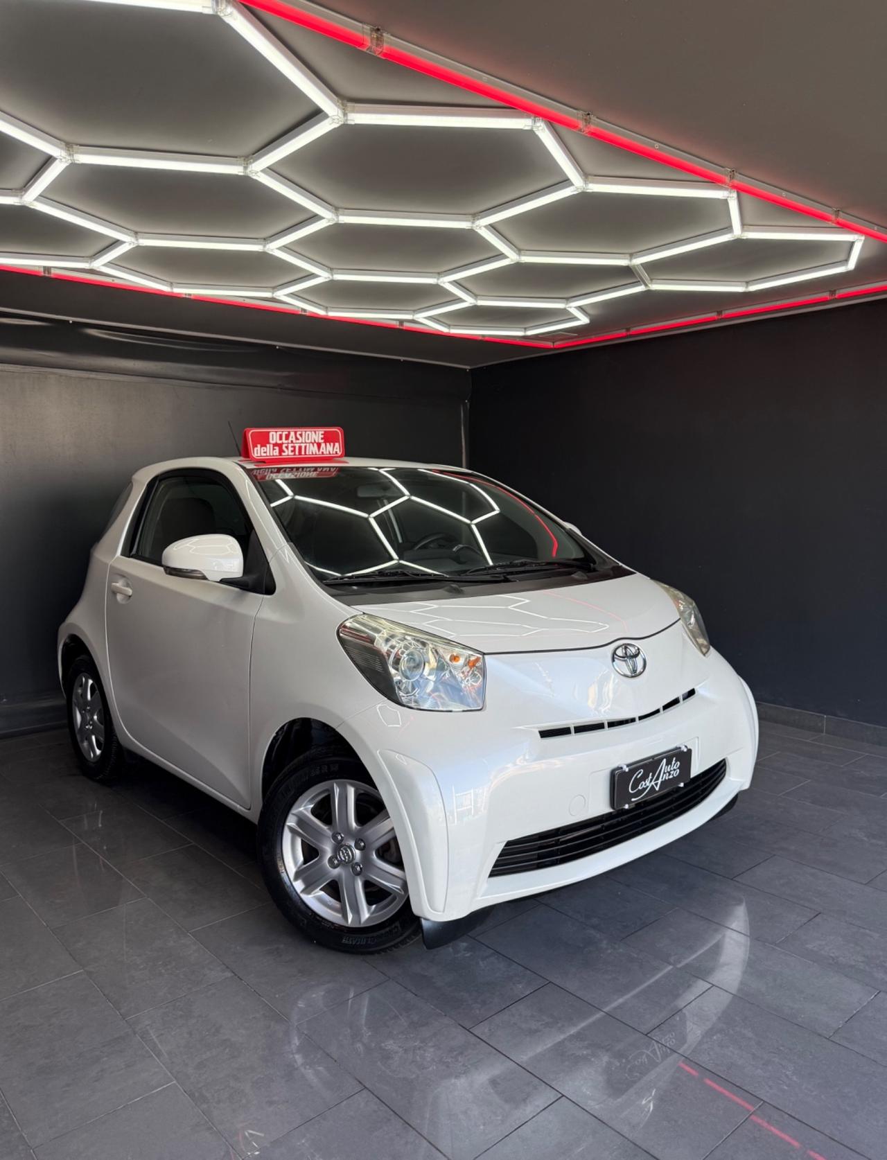 Toyota iQ 1.0 Benzina Sol 10/2010 NUOVA