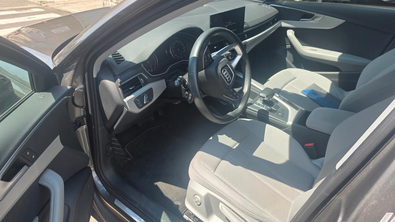 Audi A4 Avant 35 TFSI S tronic Business