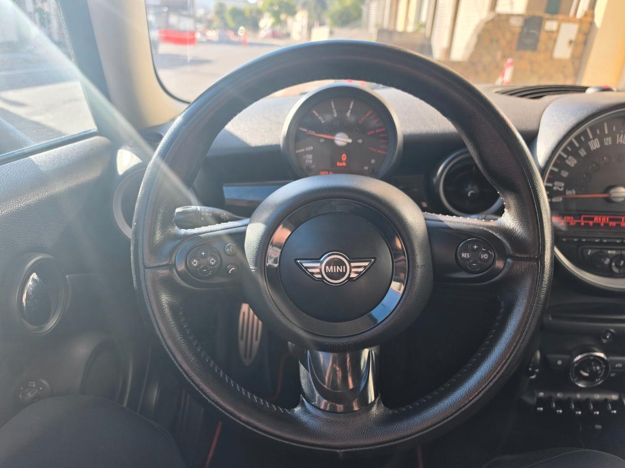 Mini 1.6 16V One D