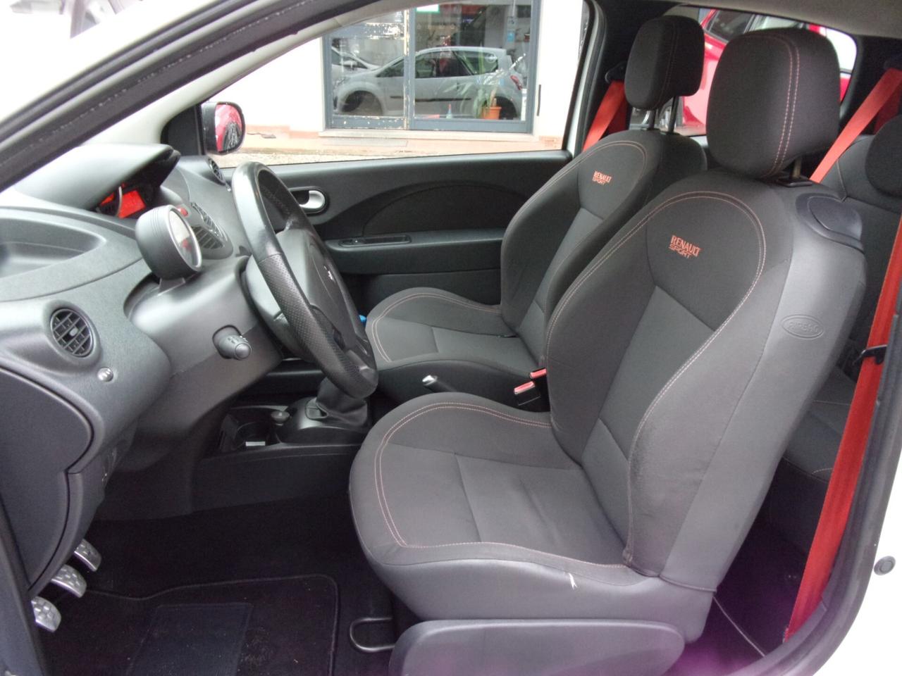 Renault Twingo 1.6 16V RS Light