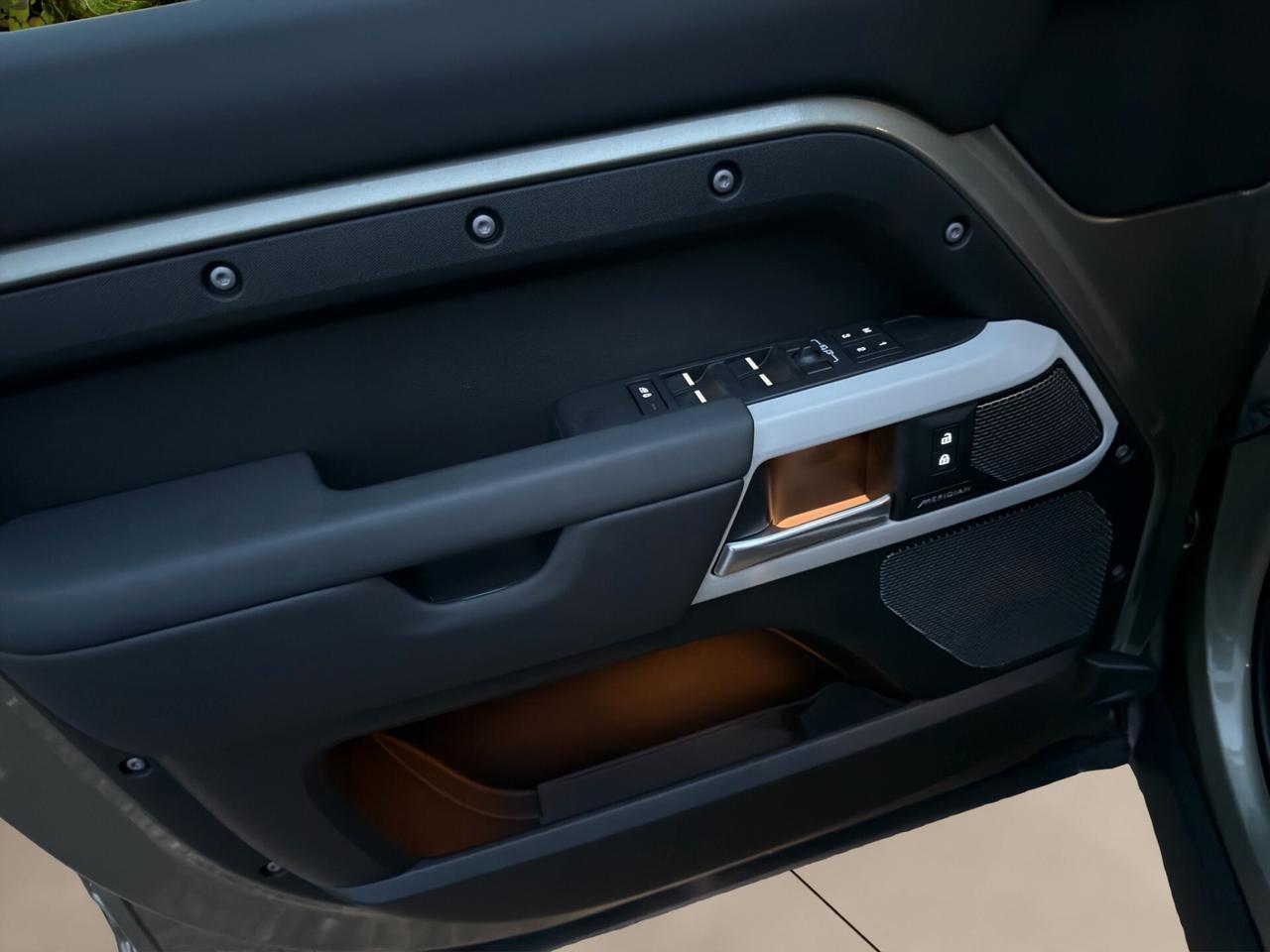 Land Rover Defender 90 3.0D I6 200 CV AWD Auto SE