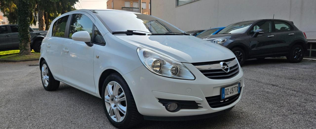 Opel Corsa 1.3 CDTI 75CV ecoFLEX 5 porte Cosmo