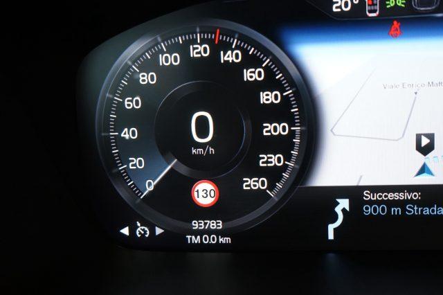 VOLVO XC40 T4 Recharge Plug-in Hybrid automatico Core