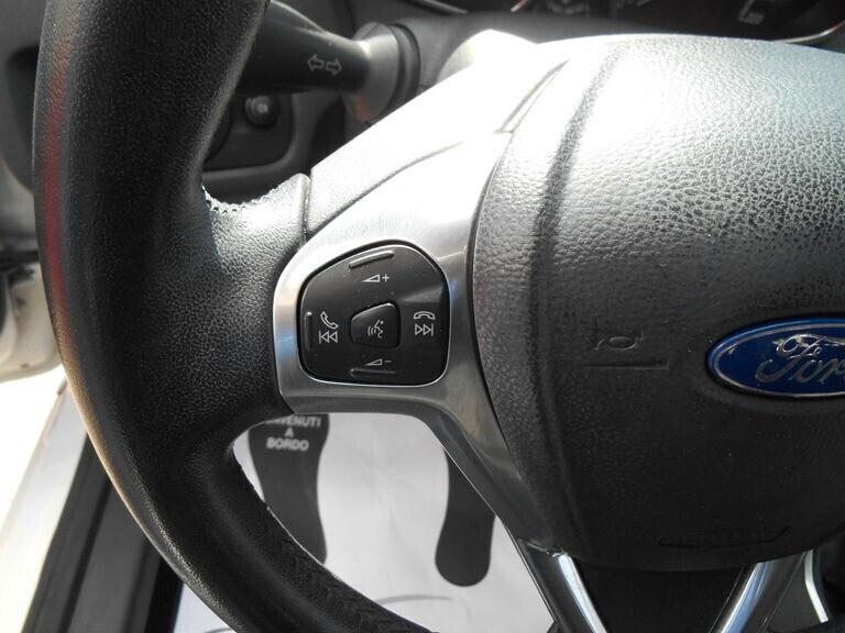 Ford Fiesta 1.4 5 porte CON IMPIANTO G.P.L