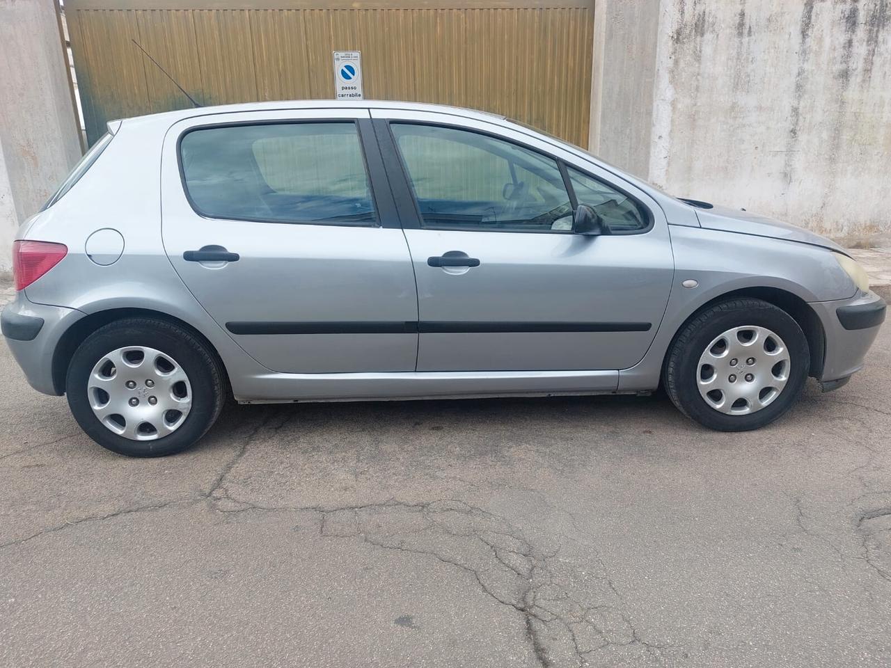 Peugeot 307 1.4 75cv *GPL *Neopatentati