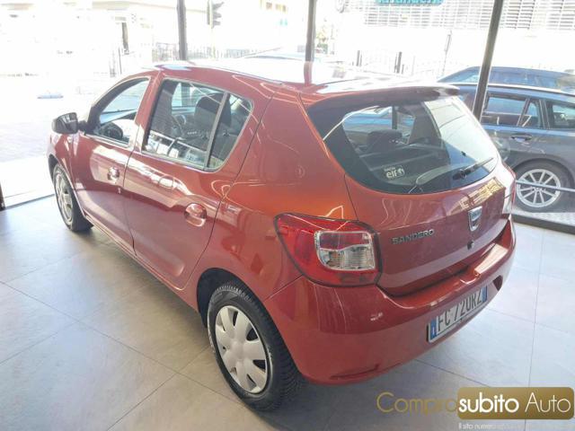 DACIA Sandero 1.2 75CV Serie Speciale Lauréate Family