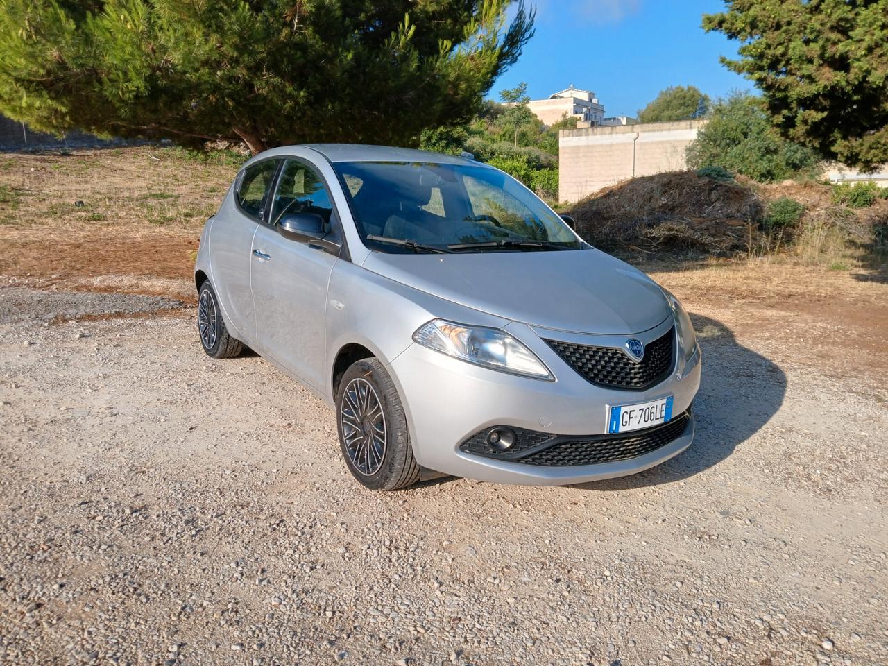 Lancia Ypsilon 1.0 Benzina