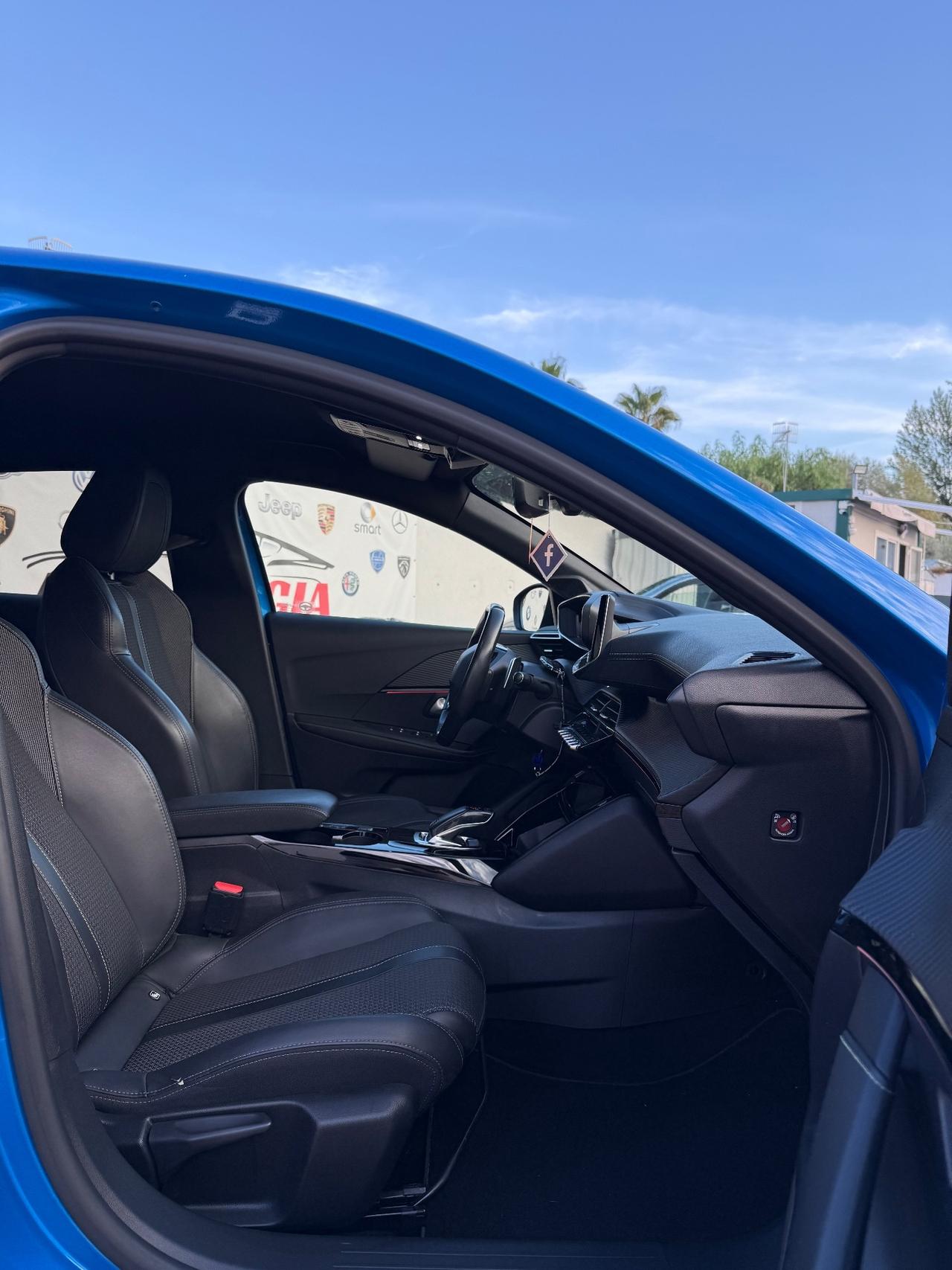 Peugeot 208 PureTech 100 Stop&Start 5 porte GT Line