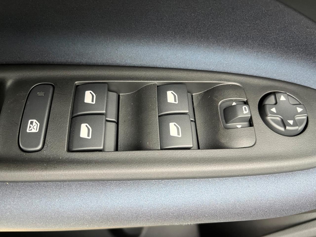 Alfa Romeo Junior 1.2 136 CV Hybrid eDCT6 Automatic