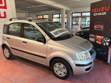 FIAT PANDA CAMBIO AUT. DUALOGIC Benz.1.2 CV 60 X NEOPATENTATI Km136.409 Certificati