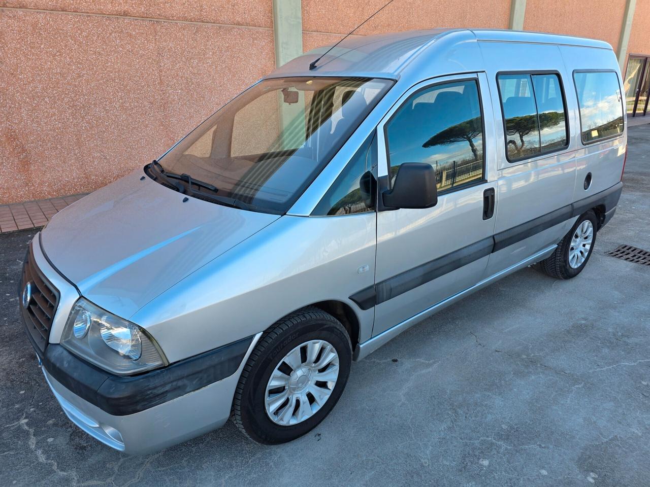 Fiat Scudo 2.0 JTD/9 posti Combi 9 p.ti Comfort