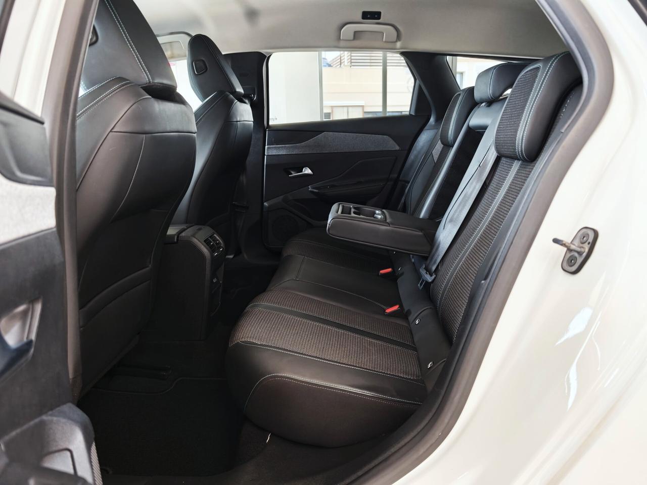 Peugeot 308 BlueHDi 130 EAT8 SW Allure Pack 2022