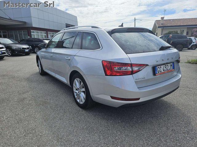 SKODA Superb Superb Wagon iV 1.4 tsi phev Style dsg - GC432JM