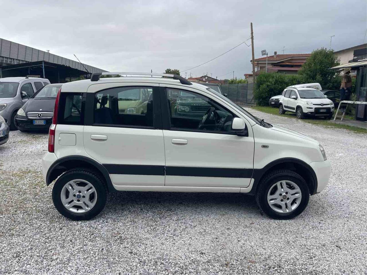 FIAT PANDA - INTEGRALE . 4X4 - CLIMBING