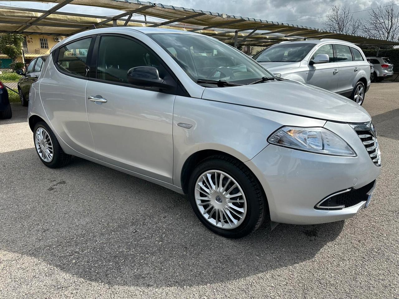 Lancia Ypsilon 1.3 MJT