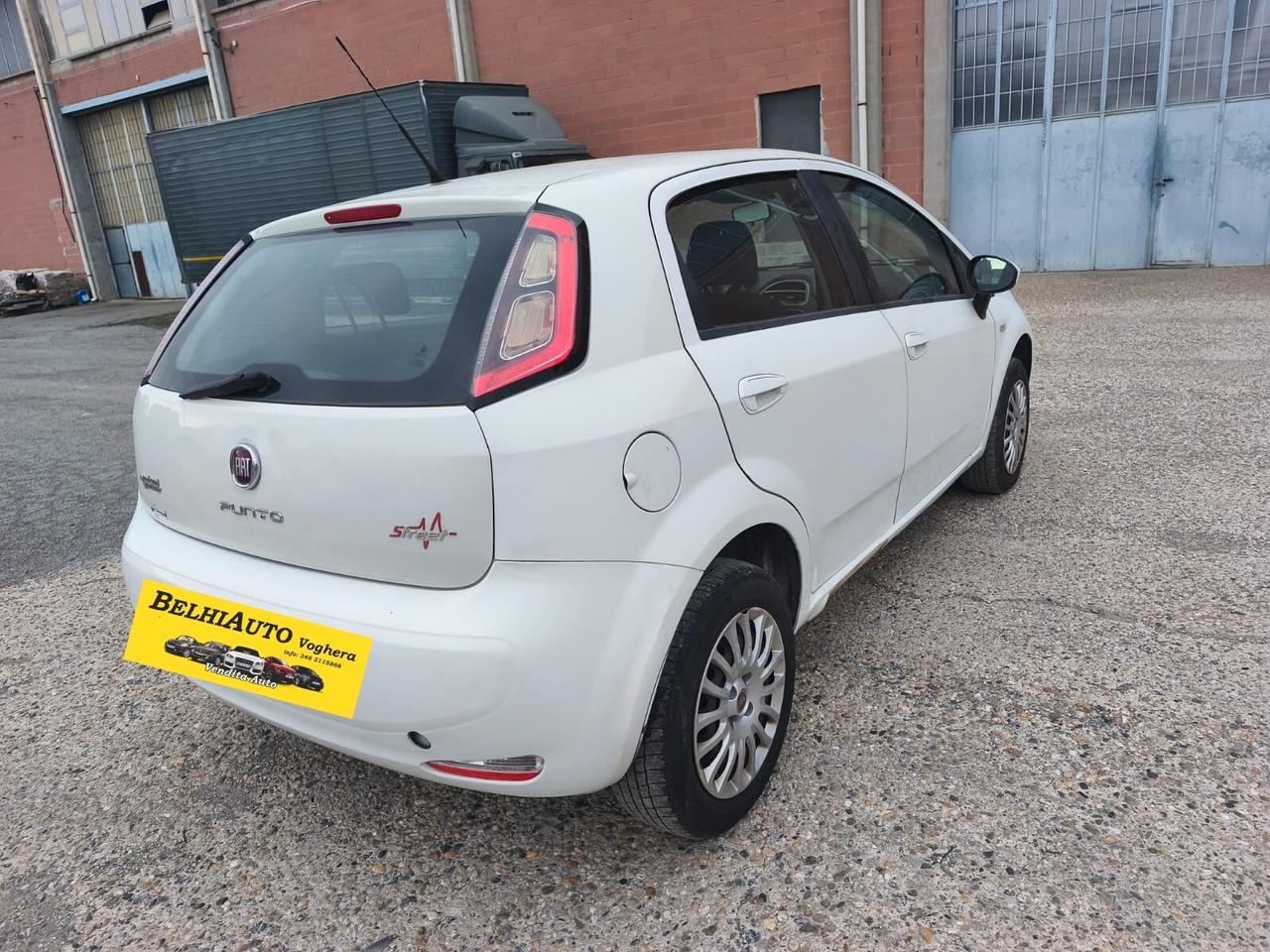 Fiat Punto 2013---1.4 Benzina Metano Neopatentati