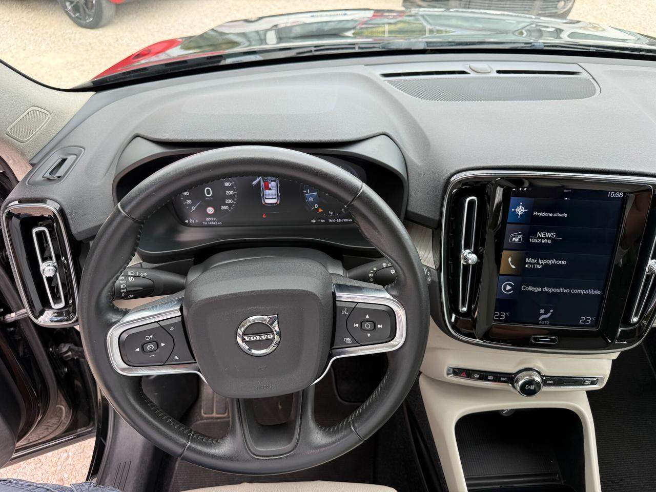 Volvo XC40 D3 AWD Geartronic Momentum