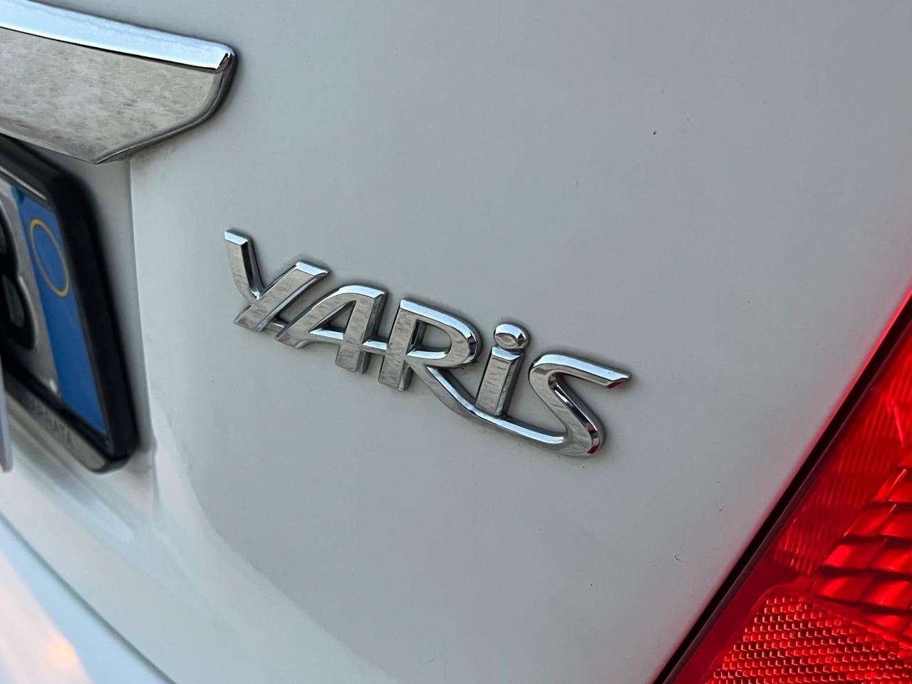 Toyota Yaris 1.0 5 porte Active Permute Rate Garanzia