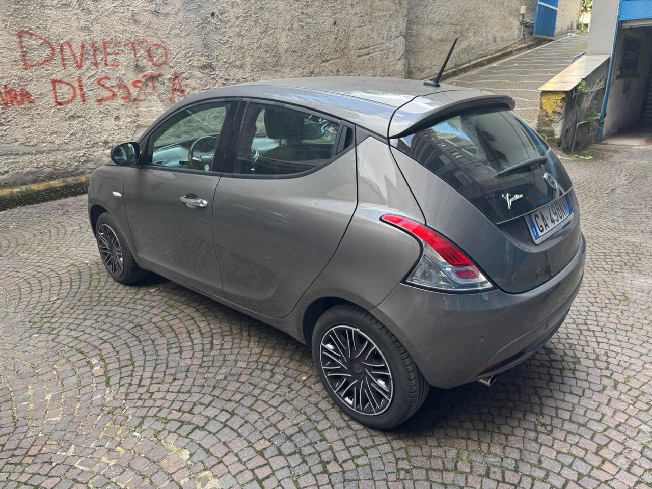 Lancia Ypsilon 1.2 69 CV 5 porte S&S Platinum