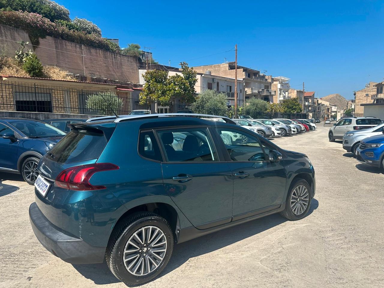 Peugeot 2008 BlueHDi 100 S&S Allure