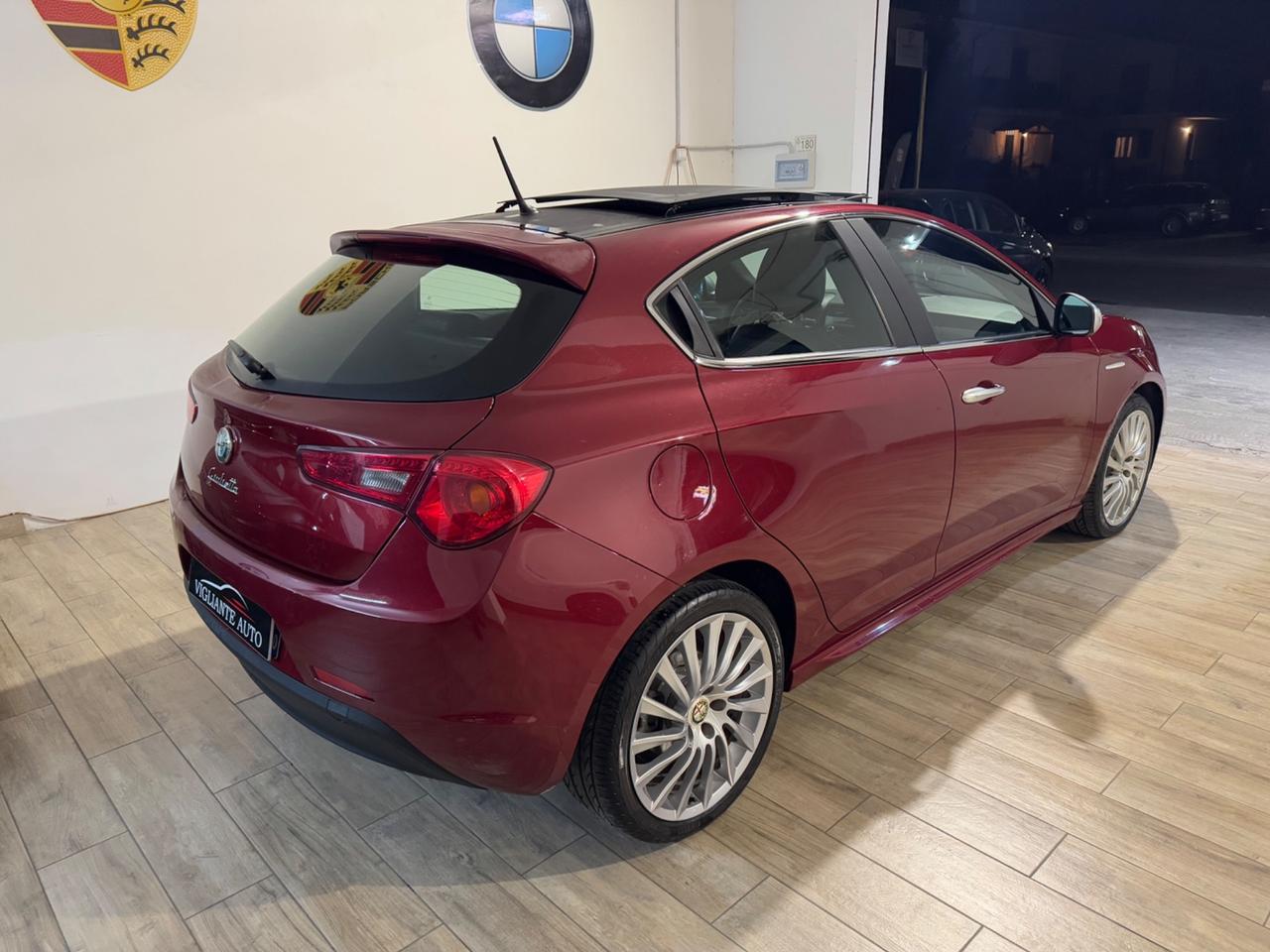 Alfa Romeo Giulietta 1.6 JTDm-2 105 CV Distinctive