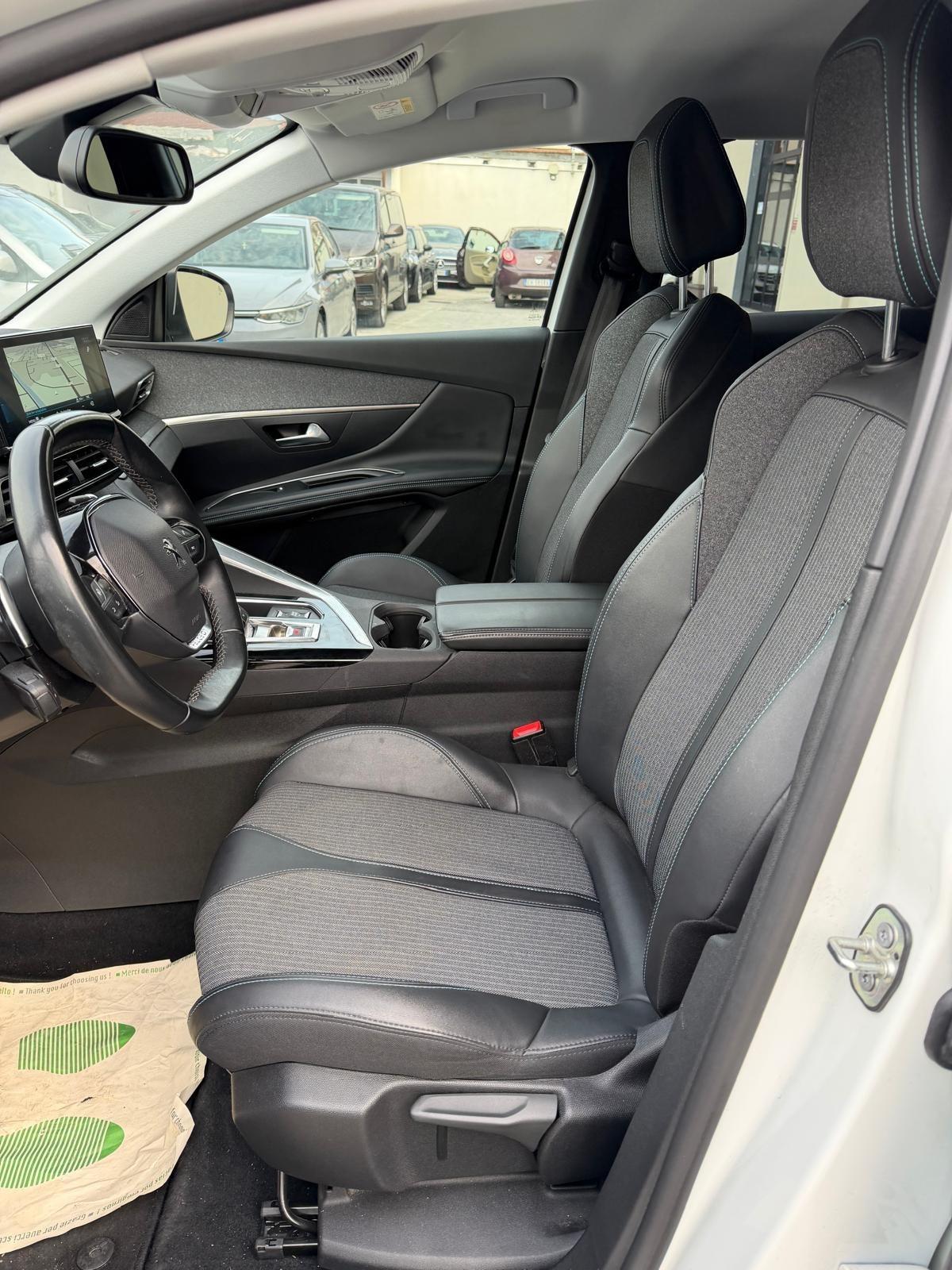 Peugeot 3008 BlueHDi 130 S&S EAT8 Allure