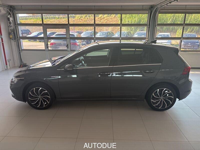 Volkswagen Golf 8 2.0 TDI STYLE 115CV DSG