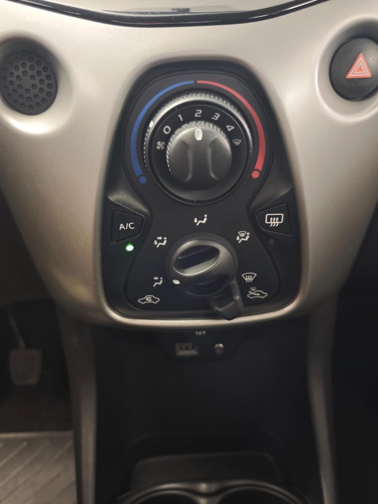 Peugeot 108 VTi 68 5 porte Active