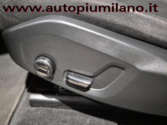 VOLVO XC60 B4 (d) AWD Geartronic Business Plus