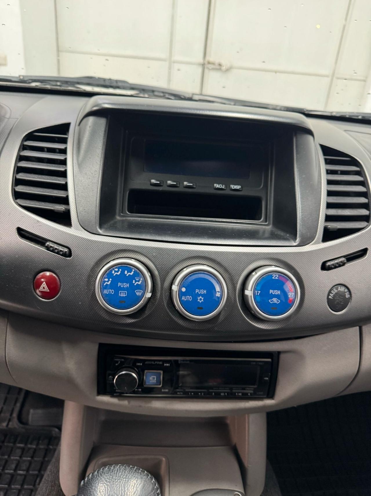 Mitsubishi L200 2.5 DI-D/136CV Club Cab Invite