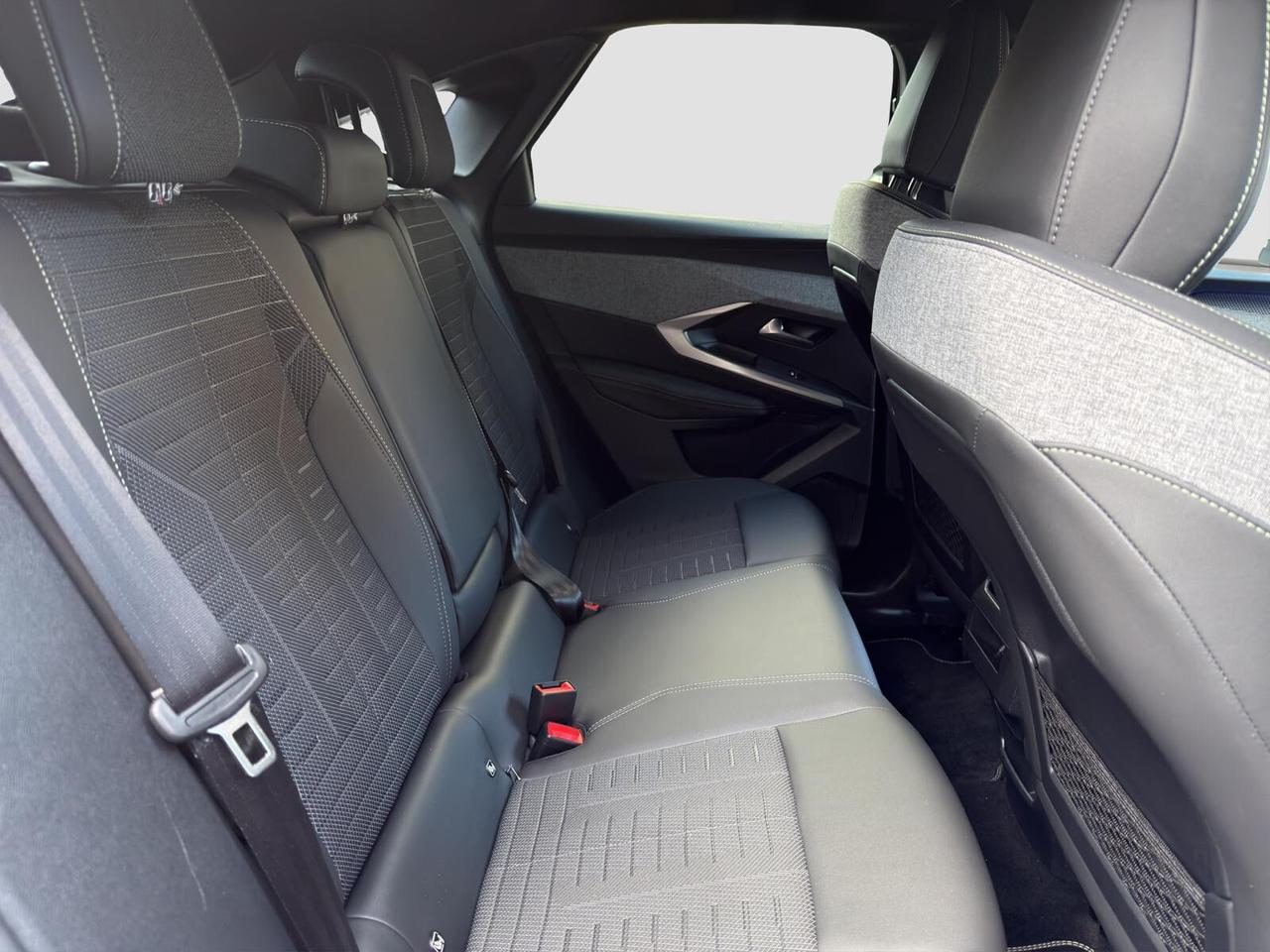 Peugeot 3008 1.2 hybrid 145cv GT automatica 2025