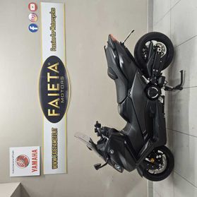 Yamaha T-Max 560 - 2024