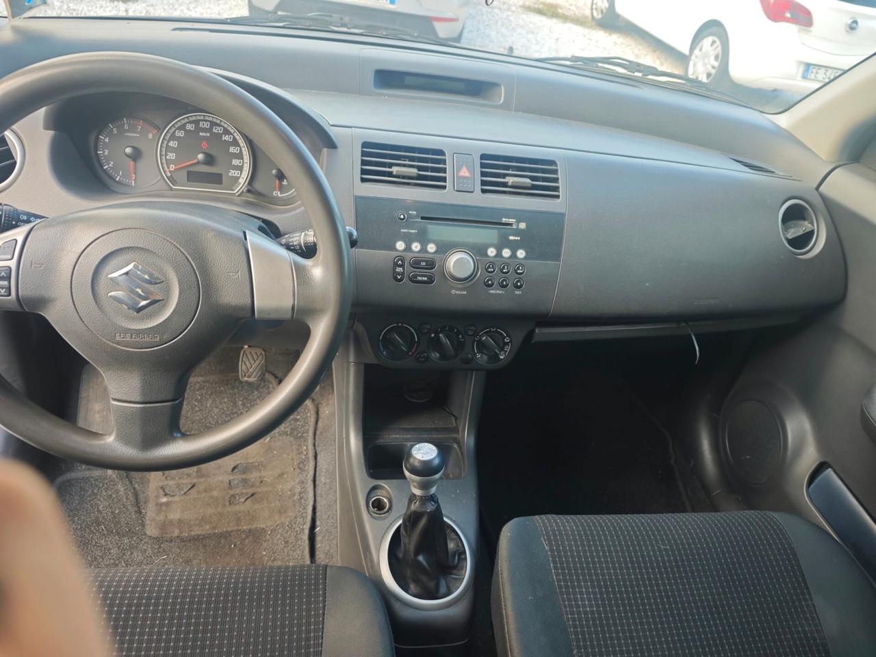 Suzuki Swift 1.3 5p. GLX