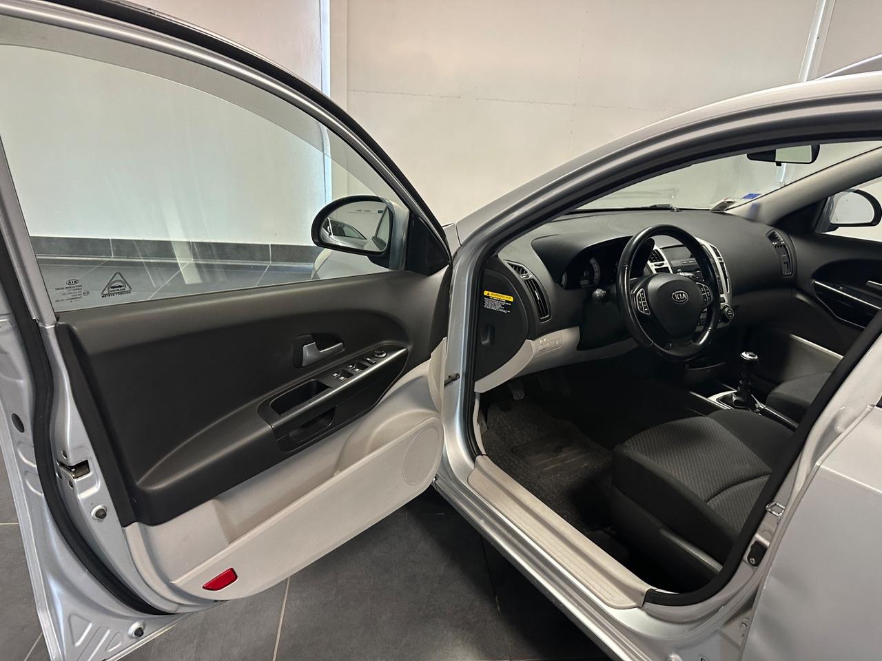 KIA Ceed cee'd 1.6 DIESEL 115CV S.W