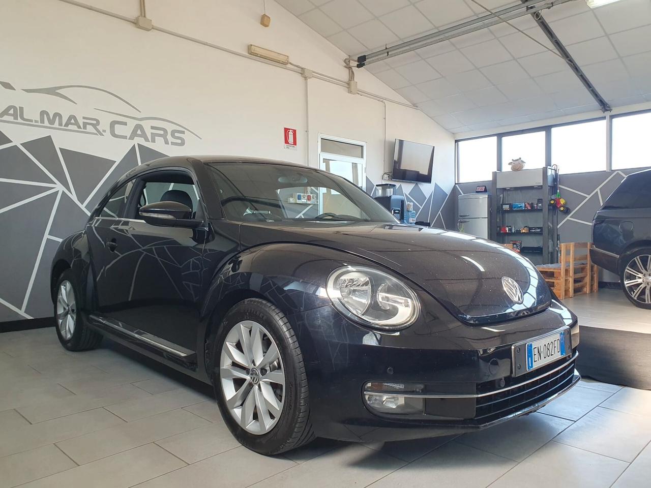 Volkswagen Maggiolino 1.6 TDI Design NEOPATENTATI