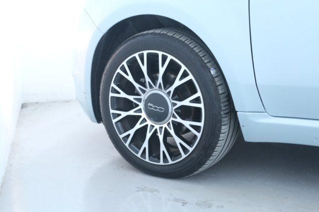 FIAT 500 1.0 Hybrid Tetto panoramico/Neopatentati/Uconnect